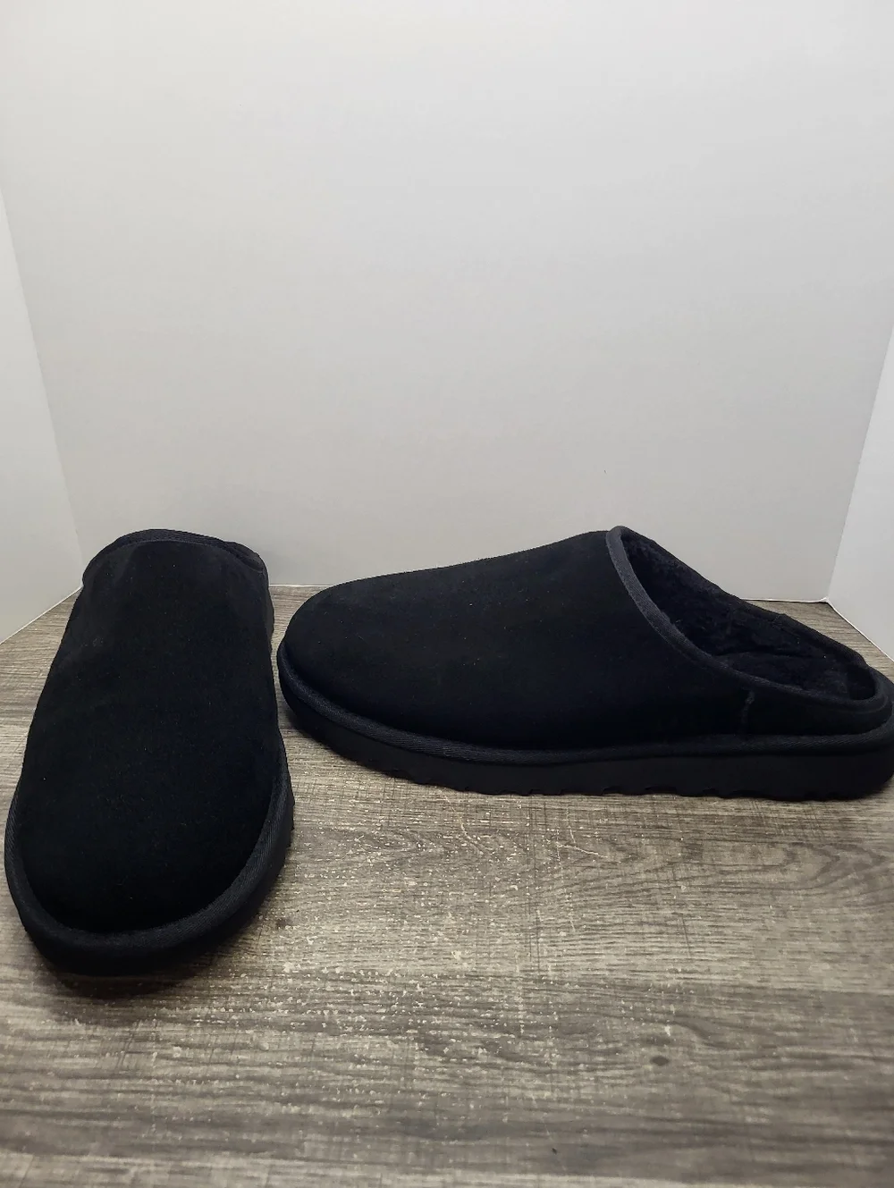 UGG Classic SlipOn Suede Lined Slippers Black Men's Size 13 New